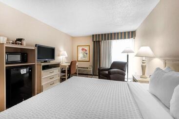 هتل Clarion Inn Grand Junction