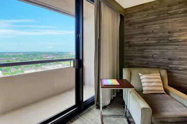 Doubletree By Hilton Hotel & Suites Houston By The Galleria