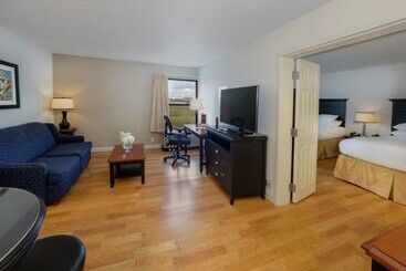 Doubletree By Hilton Hotel Buffalo   Amherst