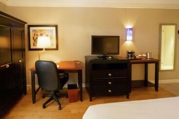 Doubletree By Hilton Hotel Buffalo   Amherst