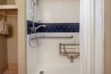 Doubletree By Hilton Hotel Buffalo   Amherst