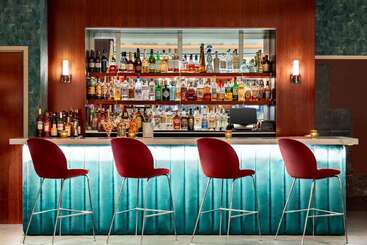 هتل Doubletree By Hilton New York Midtown Fifth Ave