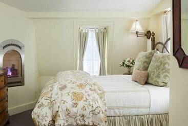 Hotel Garden Gables Inn