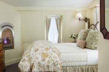 Hotel Garden Gables Inn