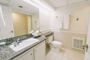 هتل Governors Inn