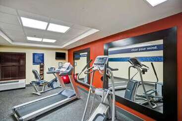 هتل Hampton Inn Albanywolf Road