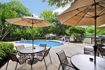 هتل Hampton Inn Austinnorth @ I35 & Hwy 183