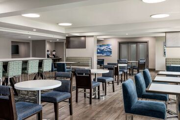 هتل Hampton Inn Chicagoo Hare International Airport