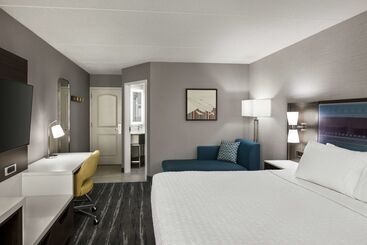 هتل Hampton Inn Chicagoo Hare International Airport