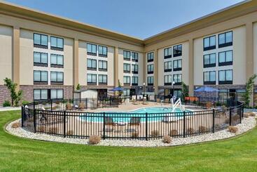 هتل Hampton Inn Cincinnati Airport South