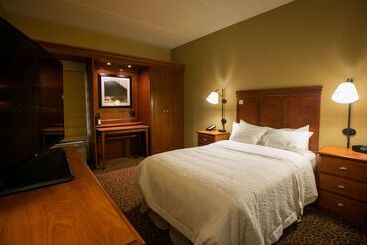 בית מלון כפרי Spark By Hilton Green Bay