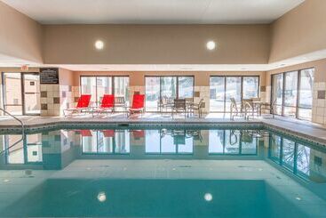 هتل Hampton Inn Madison East Towne Mall Area