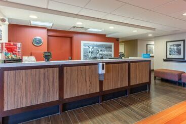 هتل Hampton Inn Madison East Towne Mall Area