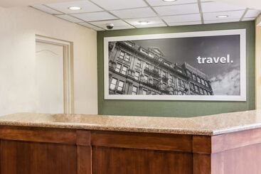 هتل Hampton Inn Meridian