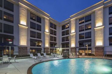 هتل Hampton Inn San Diegokearny Mesa