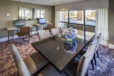 هتل Hampton Inn San Diegokearny Mesa