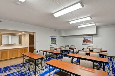 هتل Hampton Inn State College