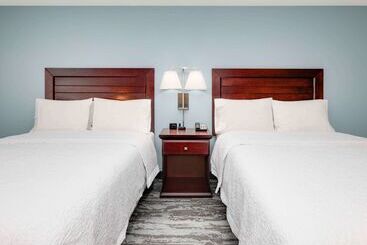 هتل Hampton Inn & Suites Dallasarlingtonsouth