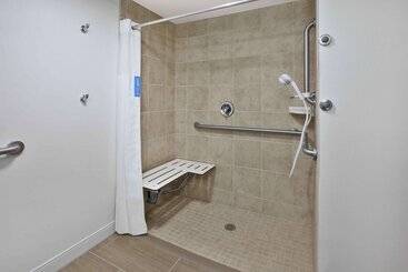 هتل Hampton Inn Toledo South/maumee