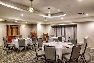 هتل Hilton Chicago/oak Lawn