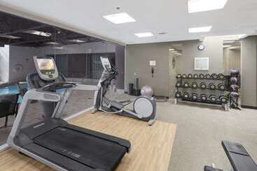 هتل Hilton Chicago/oak Lawn