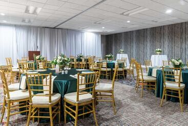 هتل Hilton Garden Inn San Francisco/oakland Bay Bridge
