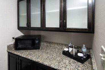 هتل Hilton Greenville