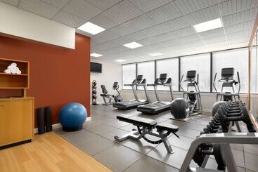 هتل Hilton Greenville