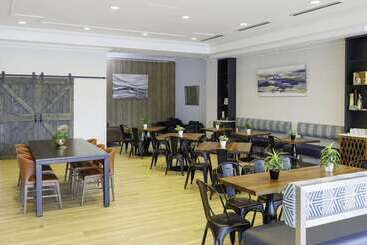 هتل Hilton Greenville