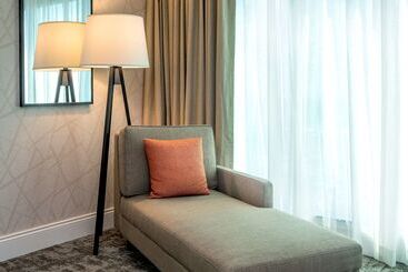 هتل Hilton Greenville