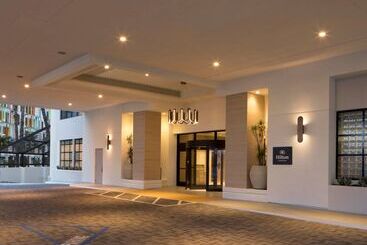 Hilton Santa Monica Hotel & Suites