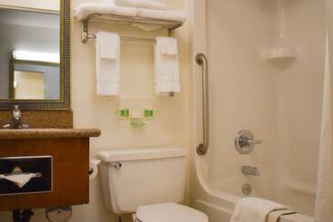 هتل Holiday Inn Redding, An Ihg