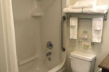 هتل Holiday Inn Redding, An Ihg