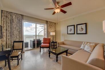 هتل Beachside Resort & Residences