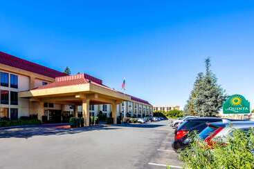 هتل La Quinta By Wyndham Oakland Airport Coliseum