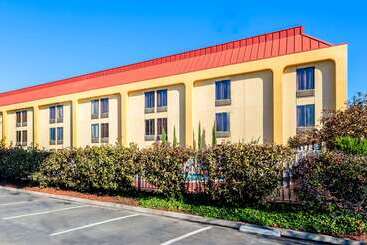 هتل La Quinta By Wyndham Oakland Airport Coliseum