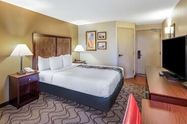 هتل La Quinta By Wyndham Oakland Airport Coliseum