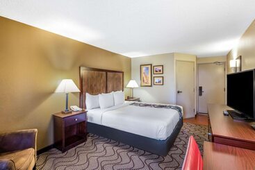هتل La Quinta By Wyndham Oakland Airport Coliseum