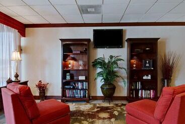 هتل Quality Inn