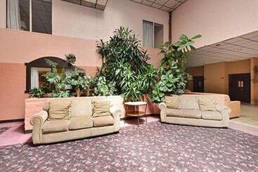 هتل Quality Inn Alamosa