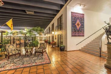 Ramada Hotel & Conference Center By Wyndham Las Cruces