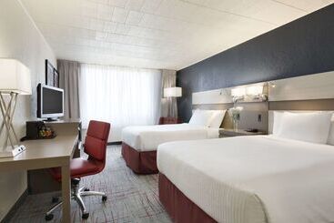 فندق Ramada By Wyndham Beaver Falls