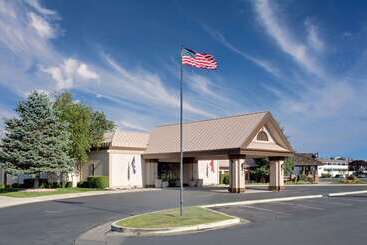 هتل Ramada By Wyndham Provo