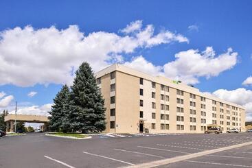 Ramada Plaza By Wyndham Sheridan Hotel & Convention Center