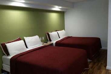 هتل Rodeway Inn Civic Center