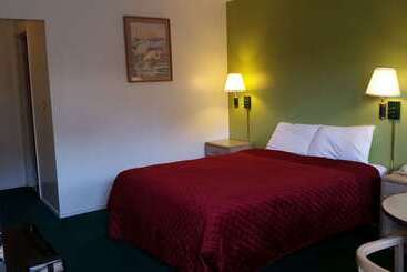 هتل Rodeway Inn Civic Center