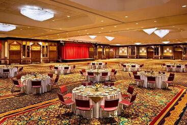 هتل Sheraton Greensboro