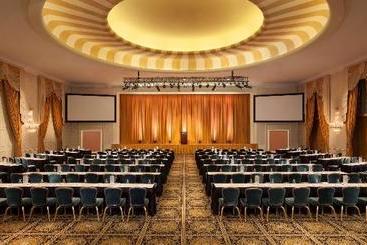 هتل The Greenbrier