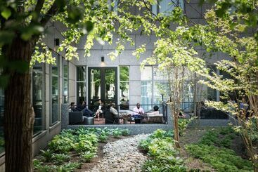 هتل The Logan Philadelphia Curio Collection By Hilton