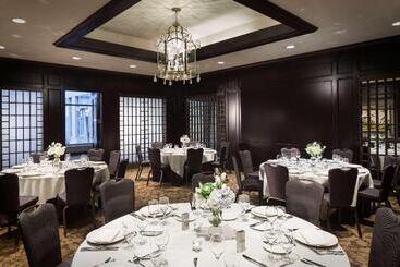 هتل The Logan Philadelphia Curio Collection By Hilton